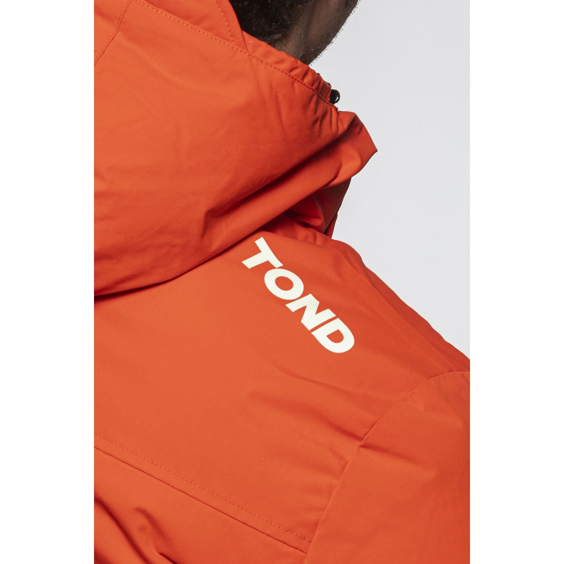 Tond Vestes